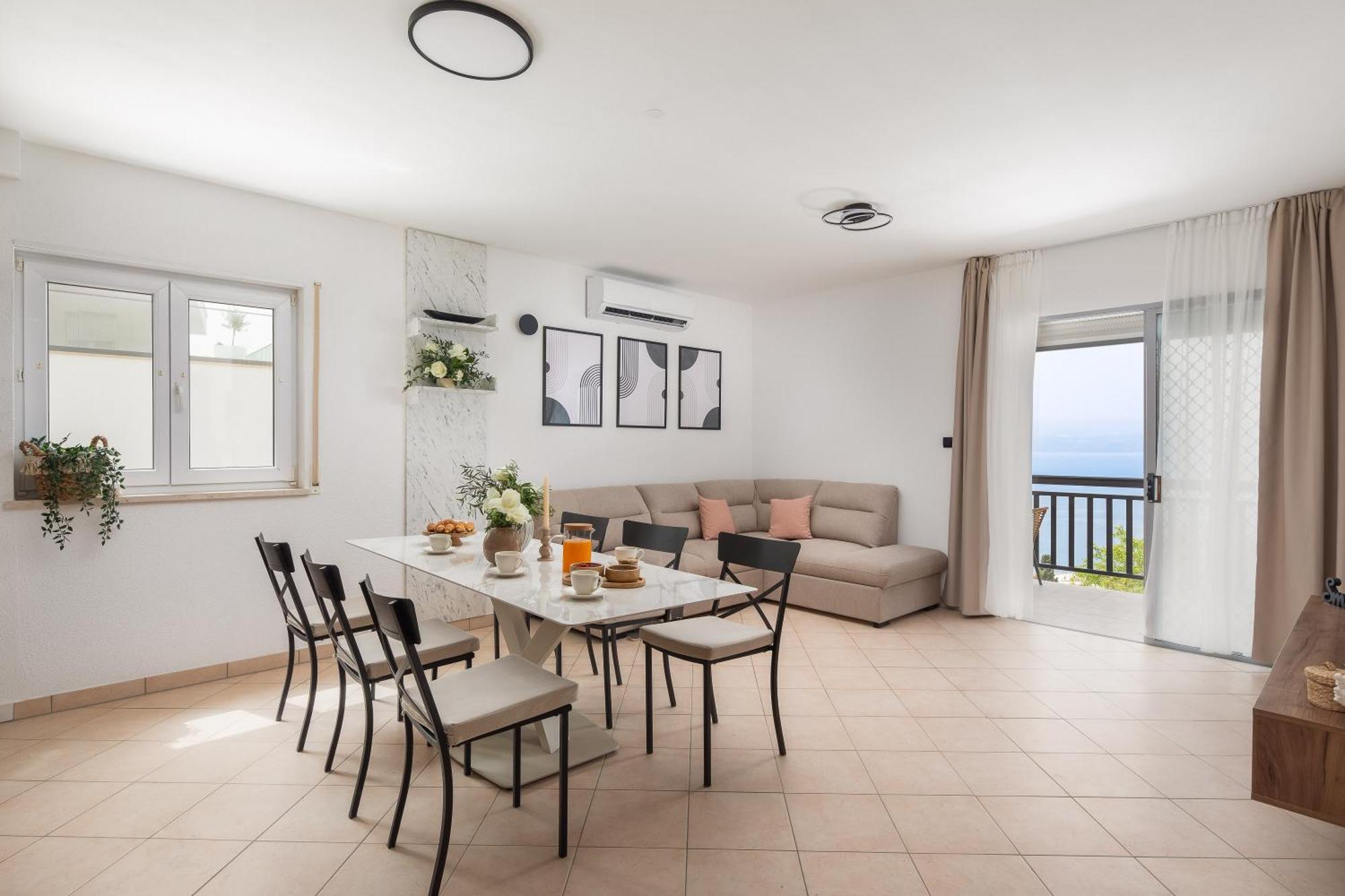 Bella Figura Apartments - Heated Pool Omis Exterior photo