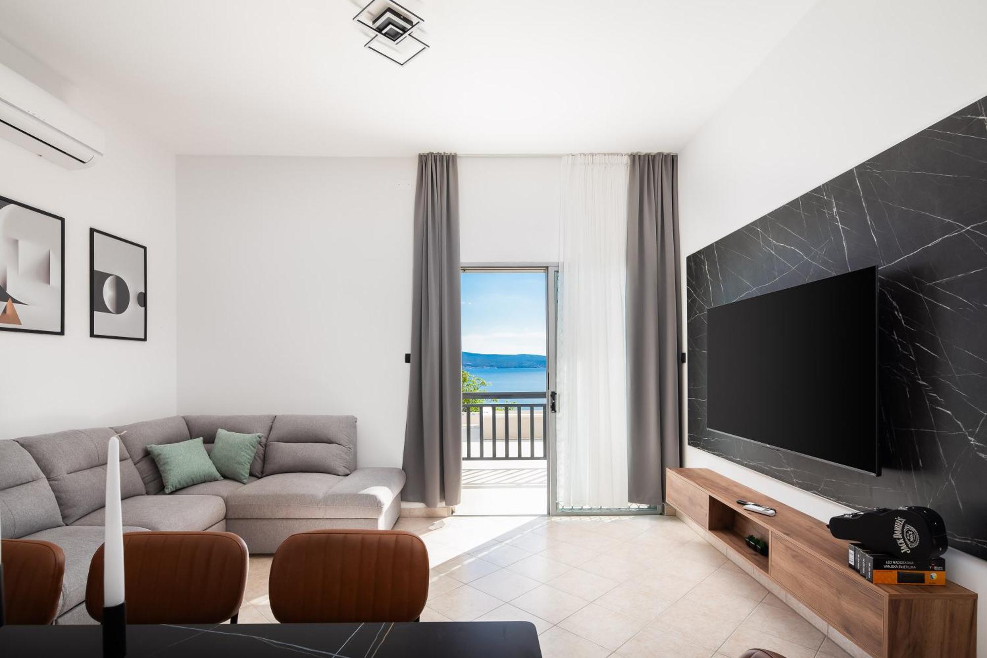 Bella Figura Apartments - Heated Pool Omis Exterior photo