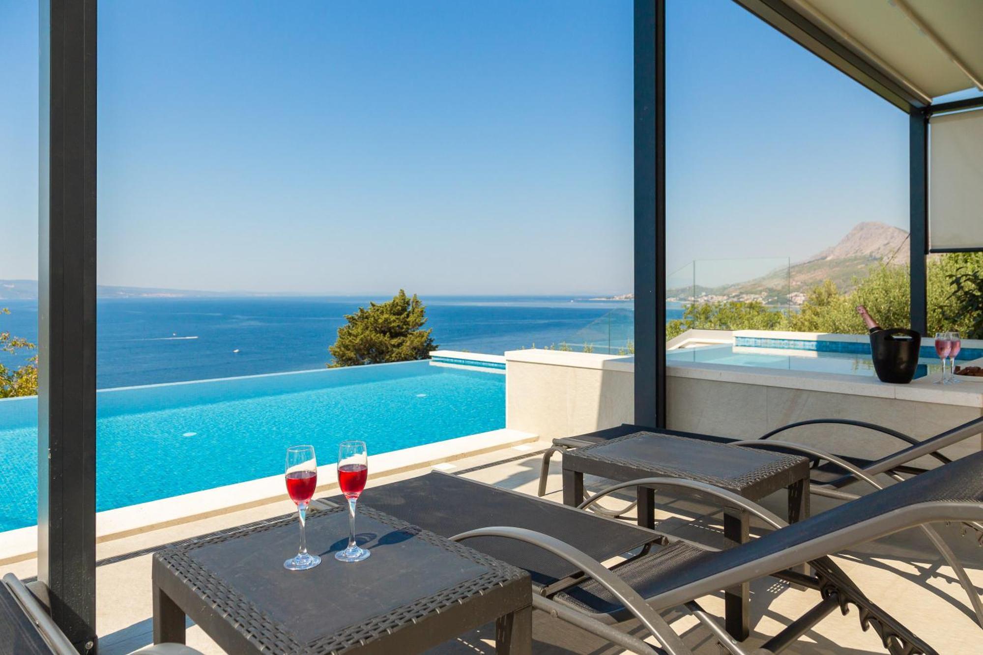 Bella Figura Apartments - Heated Pool Omis Exterior photo